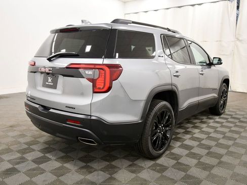 Used 2023 GMC Acadia SLE w/ Driver Convenience Package image 8