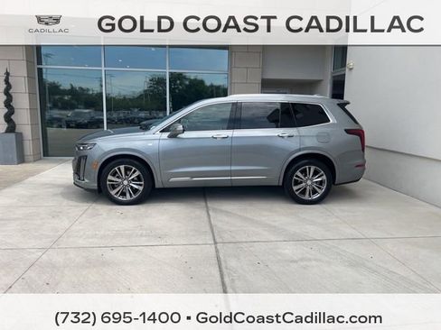 Certified 2023 Cadillac XT6 Premium Luxury w/ Technology Package AWD/4WD image 2