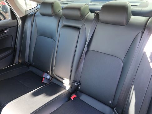 Used 2022 Honda Civic Touring image 19