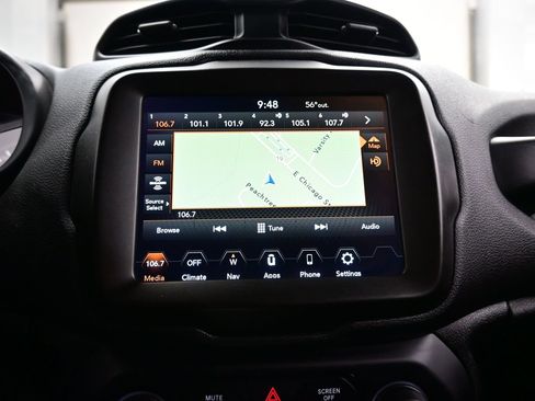 Used 2022 Jeep Renegade Latitude AWD/4WD image 20