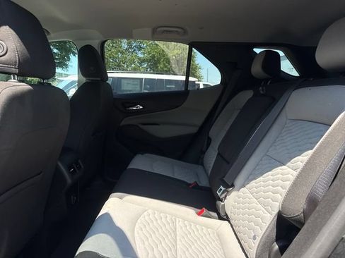 Used 2021 Chevrolet Equinox LT FWD image 11