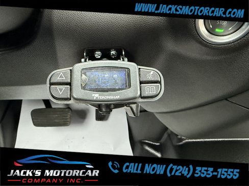 Used 2025 GMC Sierra 1500 Pro w/ Convenience Package AWD/4WD image 23