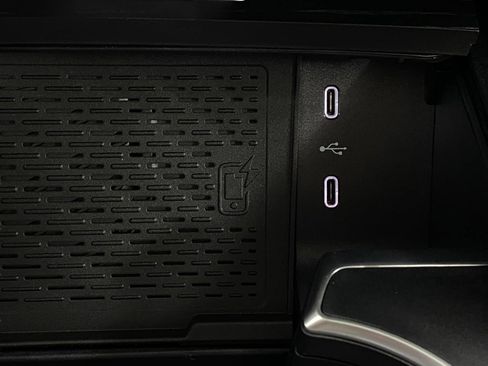New 2026 Mercedes-Benz GLS 450 4MATIC image 29