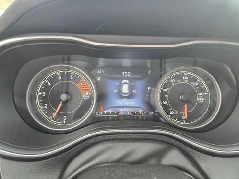 Used 2021 Jeep Cherokee Trailhawk w/ Technology Group image 23