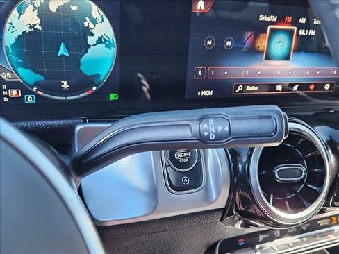 Used 2022 Mercedes-Benz GLB 250 image 14