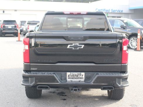Used 2024 Chevrolet Silverado 1500 High Country w/ Midnight Edition AWD/4WD image 6