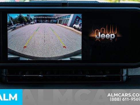 Used 2024 Jeep Wrangler Sahara image 32