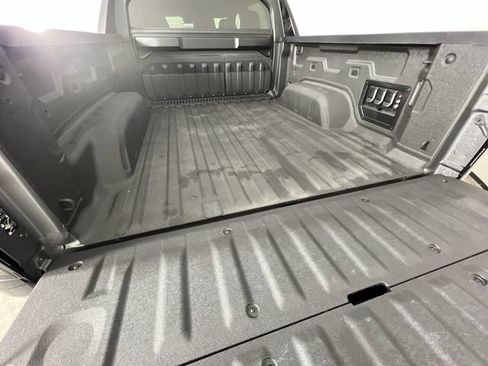 Used 2026 GMC Sierra EV Denali AWD/4WD image 26