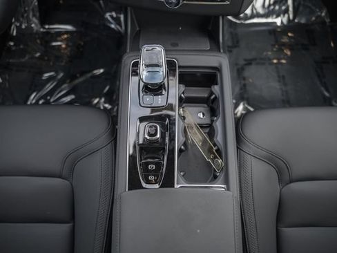 New 2027 Volvo XC90 B6 Plus AWD/4WD image 26