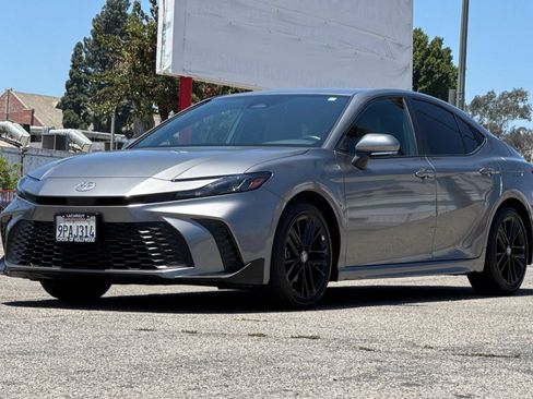 Certified 2025 Toyota Camry SE w/ Convenience Package FWD image 8