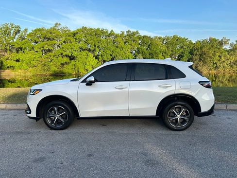 Used 2025 Honda HR-V EX-L image 2