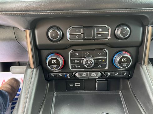 Certified 2024 Chevrolet Tahoe High Country w/ Premium Package image 28