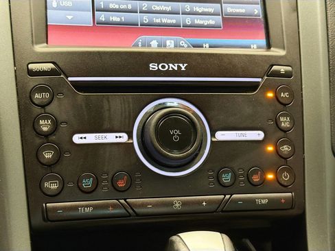 Used 2016 Ford Fusion Energi Titanium FWD image 10