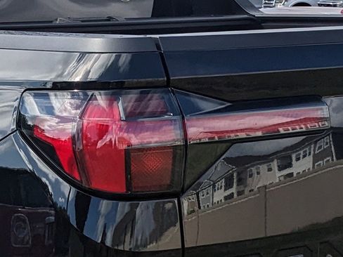 Used 2024 Hyundai Santa Cruz Limited image 11