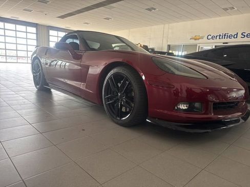Used 2006 Chevrolet Corvette Convertible w/ Preferred Equipment Group RWD image 3