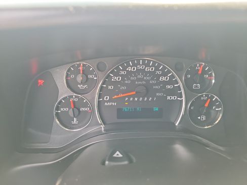 Used 2013 Chevrolet Express 1500 RWD image 21