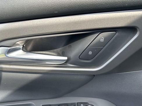 New 2026 Chevrolet Traverse LT w/ Midnight/Sport Edition image 8