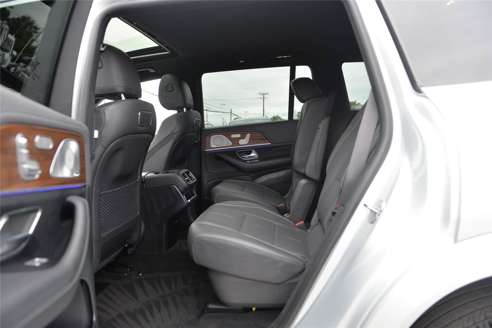 Used 2020 Mercedes-Benz GLS 580 4MATIC image 21