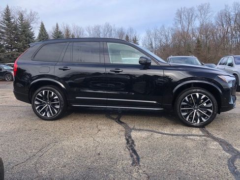 New 2026 Volvo XC90 B6 Ultra w/ Protection Package Premier image 8