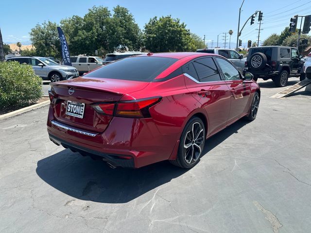 Used 2023 Nissan Altima 2.5 SR FWD image 7