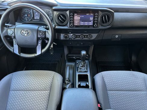 Used 2020 Toyota Tacoma SR image 3