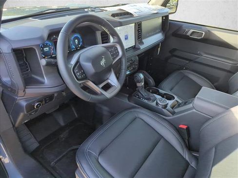 New 2025 Ford Bronco Badlands w/ Sasquatch Package image 3