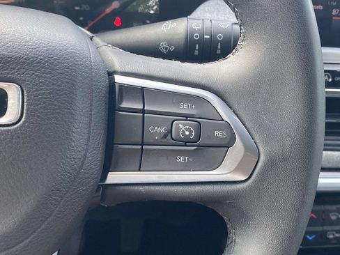 Used 2024 Jeep Compass Latitude AWD/4WD image 20