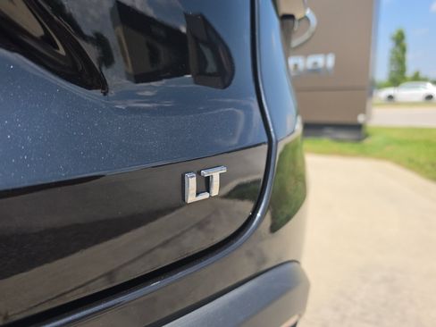 Used 2025 Chevrolet Trax LT FWD image 16