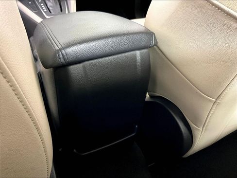Used 2015 Ford Focus Titanium w/ Titanium Technology Package FWD image 10