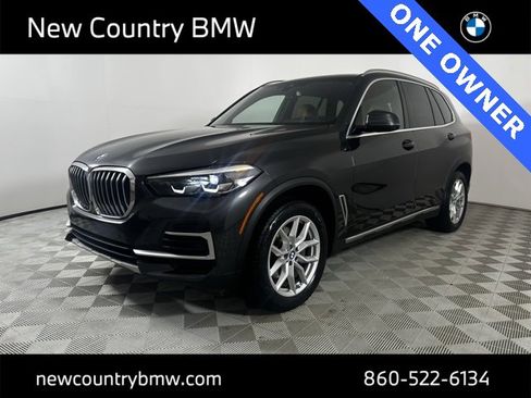 Used 2022 BMW X5 xDrive40i w/ Premium Package image 3