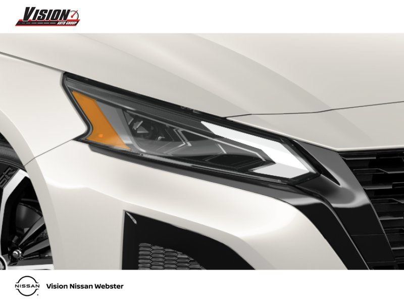 New 2026 Nissan Altima 2.5 SR AWD/4WD image 11