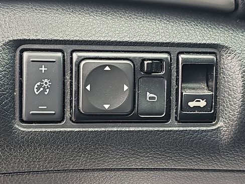 Used 2016 Nissan Sentra SV FWD image 18