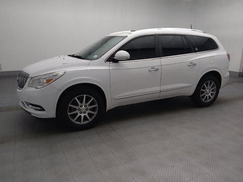 Used 2017 Buick Enclave Leather FWD image 2