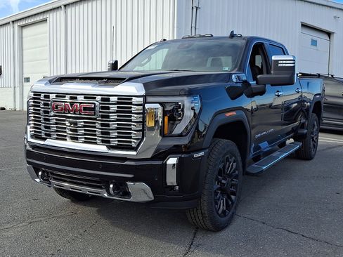 New 2026 GMC Sierra 2500 Denali image 2