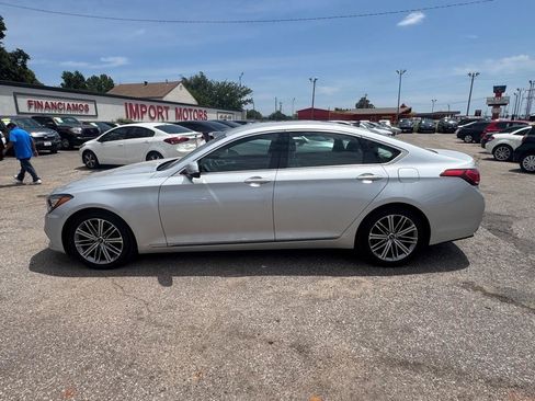 Used 2018 Genesis G80 3.8 RWD image 5