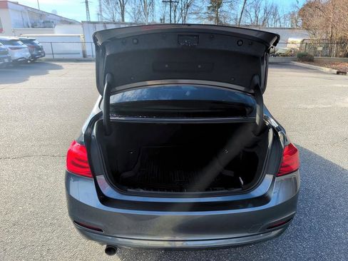 Used 2018 BMW 320i xDrive Sedan image 15