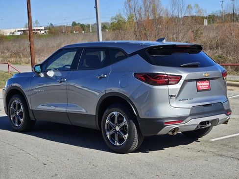 Used 2023 Chevrolet Blazer LT image 6