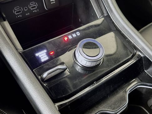 Used 2023 Jeep Grand Cherokee L Limited AWD/4WD image 19