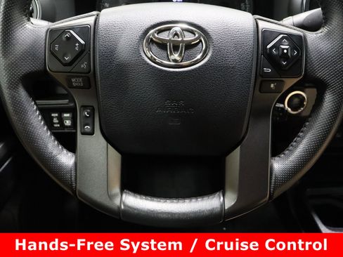 Used 2017 Toyota Tacoma TRD Off-Road image 25