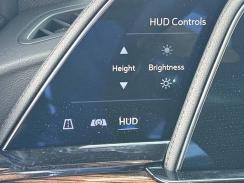 Used 2023 Cadillac Escalade Premium Luxury image 25