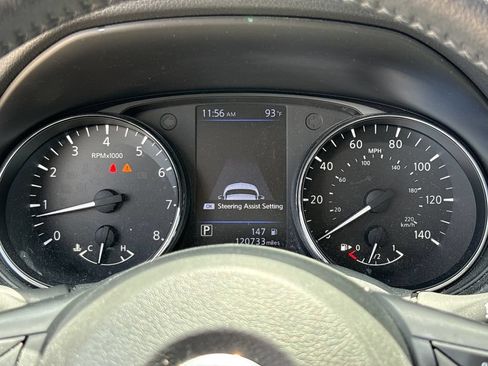Used 2019 Nissan Rogue SV w/ Sun & Sound Touring Package AWD/4WD image 22