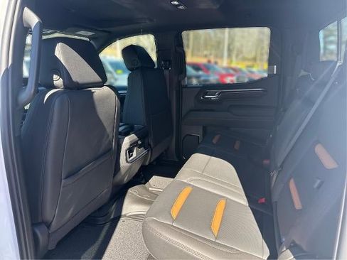 New 2026 GMC Sierra 1500 AT4 w/ AT4 Premium Package AWD/4WD image 12