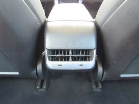 Used 2019 Tesla Model 3 Standard Range Plus image 25