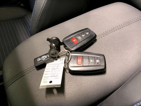 Used 2020 Toyota RAV4 XSE image 14