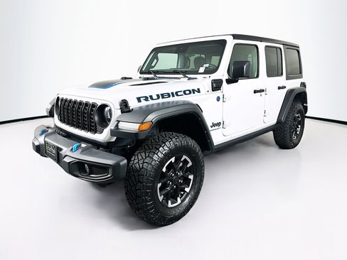 Used 2024 Jeep Wrangler Unlimited Rubicon 4xe AWD/4WD image 3