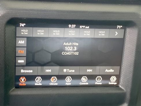 Used 2021 Jeep Gladiator Sport image 33