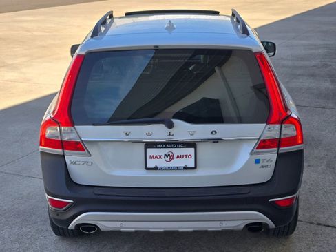 Used 2015 Volvo XC70 T6 AWD/4WD image 7