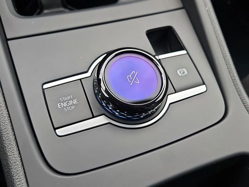 New 2026 Volkswagen Tiguan S image 11