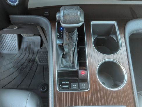 Used 2021 Toyota Sienna XLE image 23