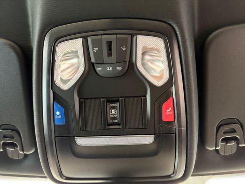 New 2026 RAM 1500 Warlock AWD/4WD image 33